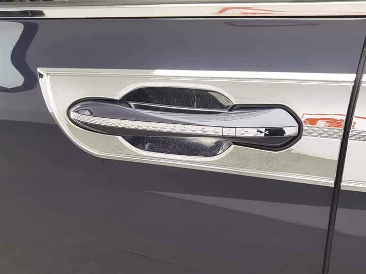 Фото 18 - Hyundai Custo