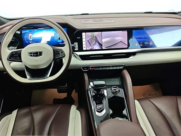 Фото 12 - Geely Monjaro