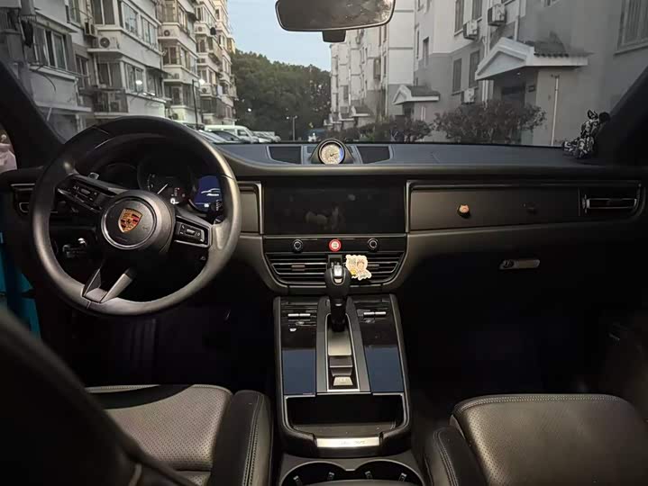 Фото 8 - Porsche Macan