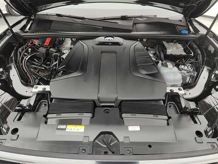 Фото 10 - Volkswagen Touareg