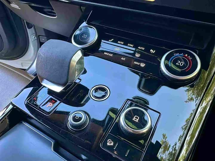 Фото 7 - Land Rover Range Rover Sport