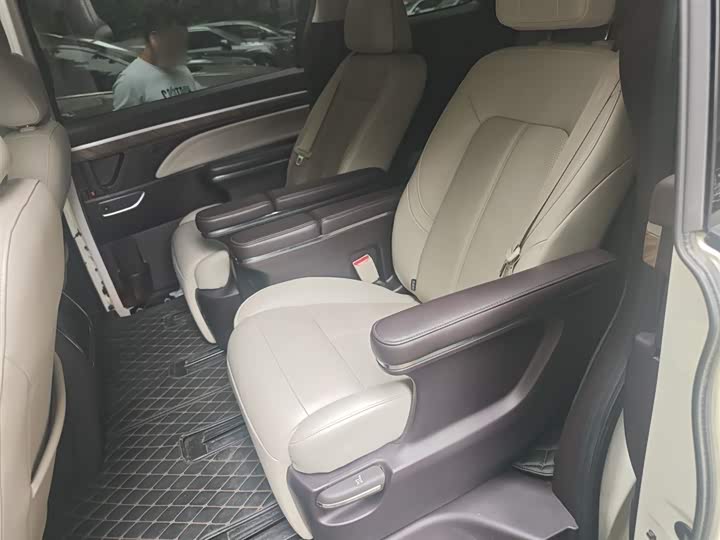 Фото 15 - GAC Trumpchi M8