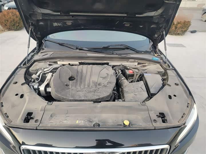 Фото 20 - Volvo S90