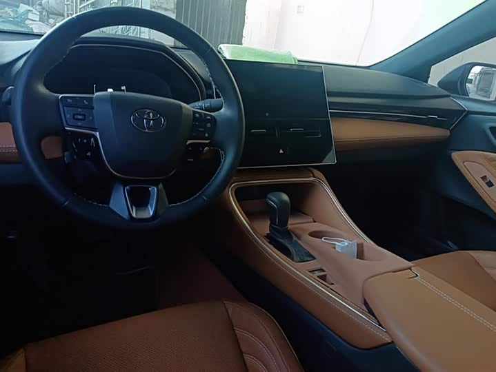 Фото 12 - Toyota Avalon