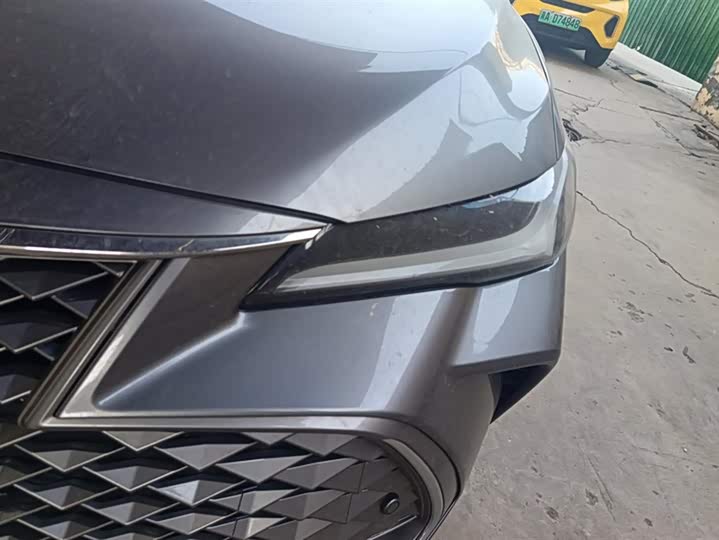 Фото 5 - Toyota Avalon