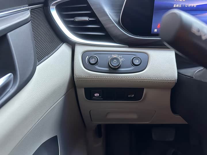 Фото 11 - Buick GL8 ES