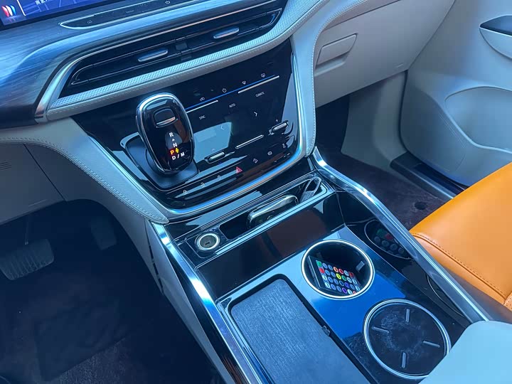 Фото 14 - Buick GL8 ES