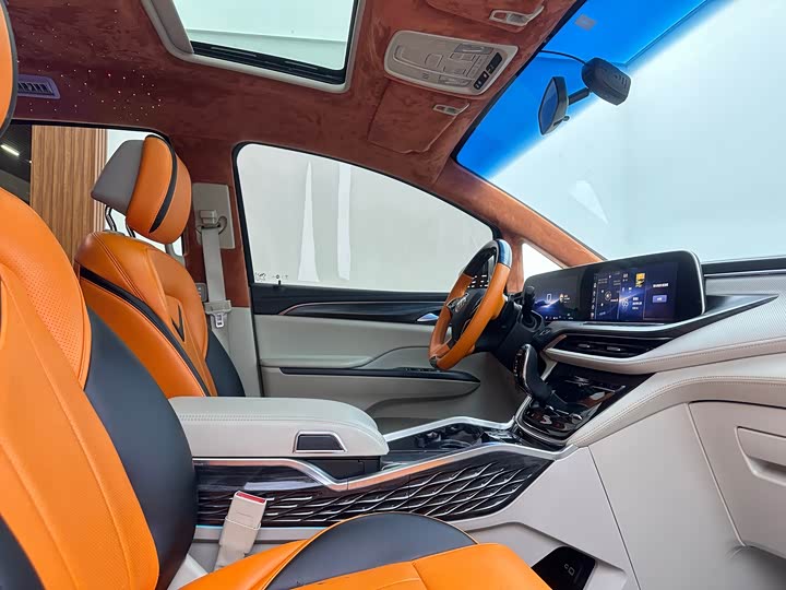 Фото 15 - Buick GL8 ES