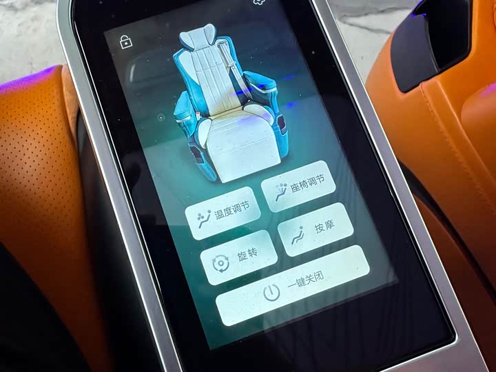 Фото 22 - Buick GL8 ES