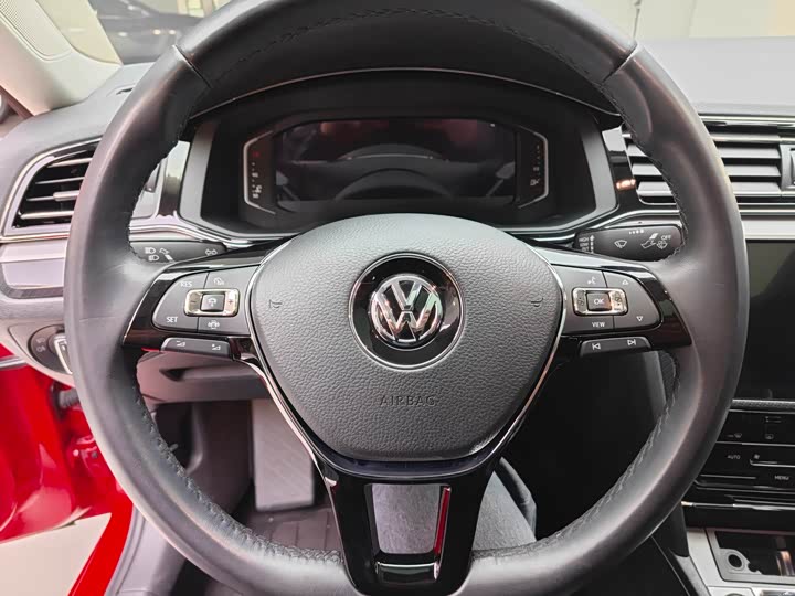 Фото 12 - Volkswagen Lamando L