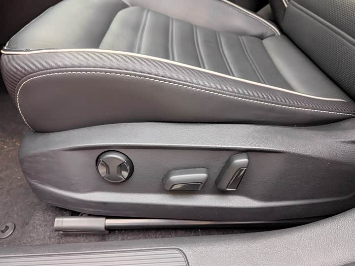 Фото 17 - Volkswagen Lamando L