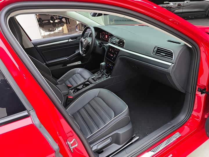 Фото 22 - Volkswagen Lamando L