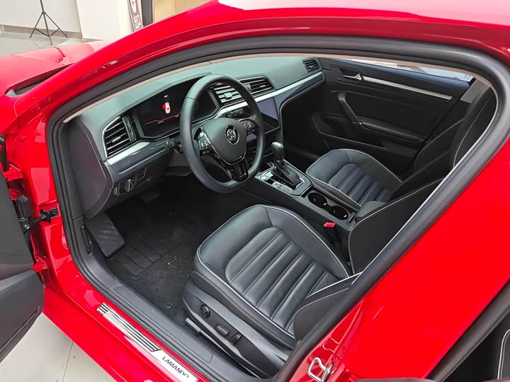 Фото 8 - Volkswagen Lamando L