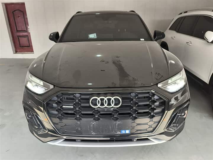Фото 3 - Audi Q5L
