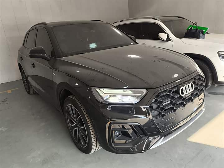 Фото 4 - Audi Q5L