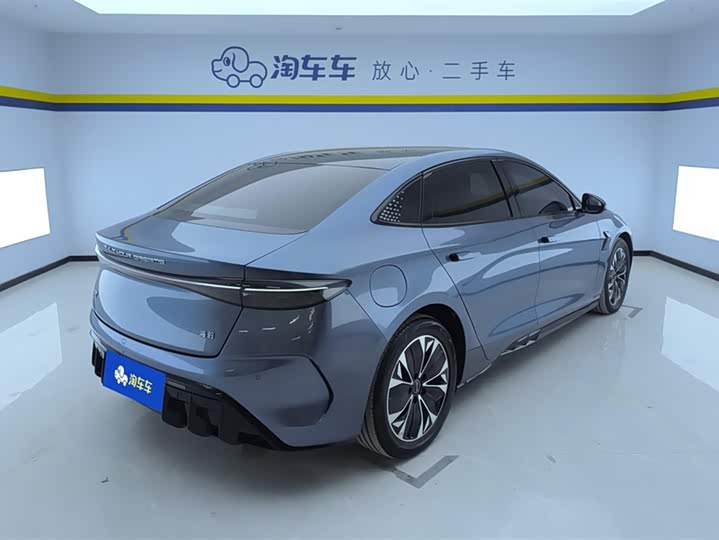 Фото 3 - BYD Seal