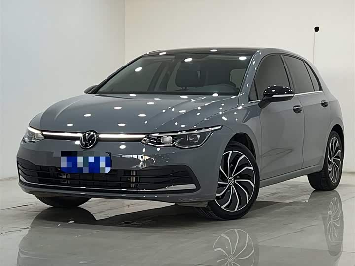 Фото 1 - Volkswagen Golf