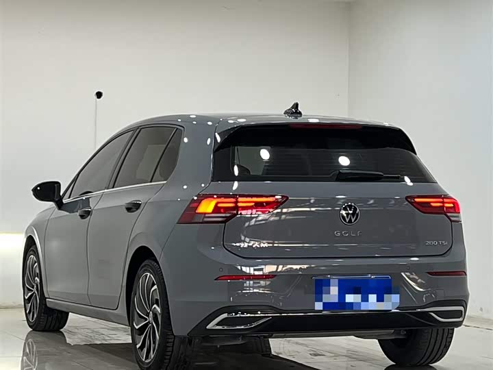 Фото 12 - Volkswagen Golf