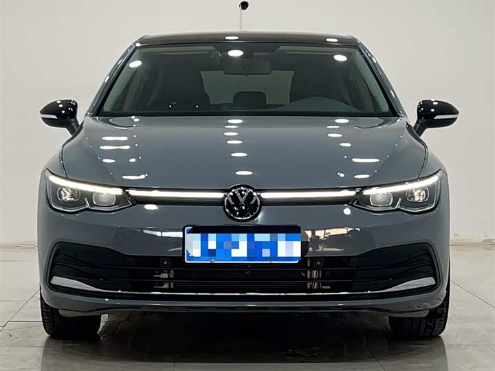 Фото 2 - Volkswagen Golf