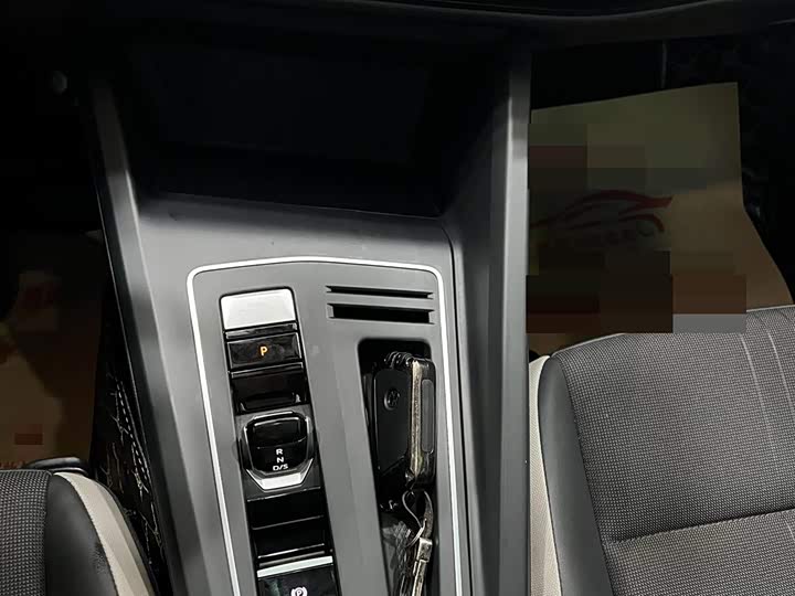 Фото 9 - Volkswagen Golf