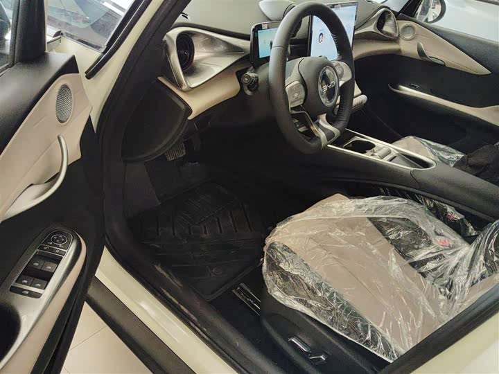 Фото 16 - BYD Dolphin