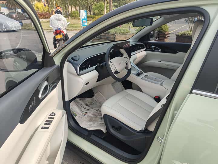 Фото 7 - Geely Galaxy Geome