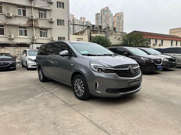 Фото 3 - Buick GL8 ES