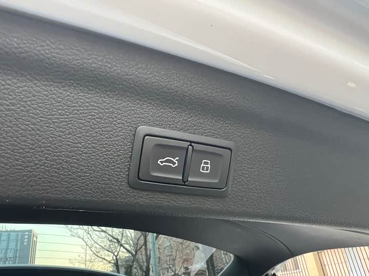 Фото 9 - Audi Q3