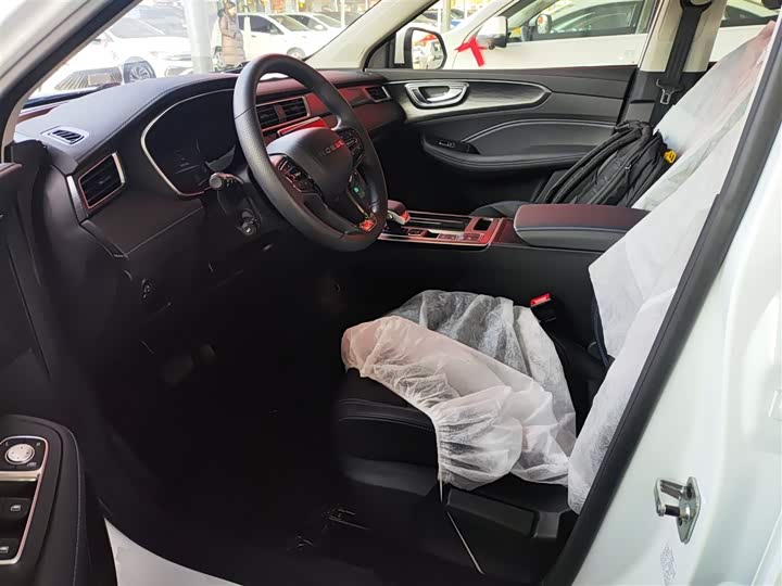 Фото 15 - Roewe RX5