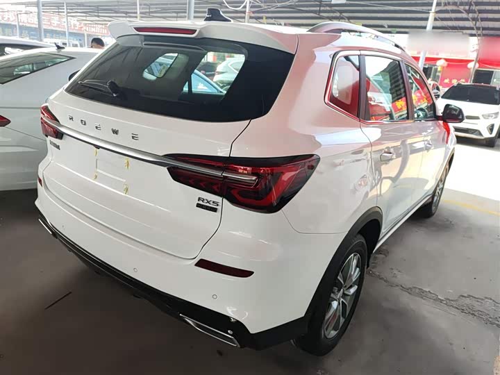 Фото 7 - Roewe RX5