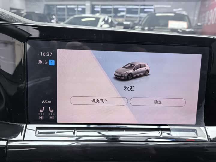 Фото 10 - Volkswagen Golf