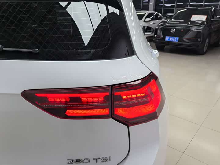 Фото 15 - Volkswagen Golf