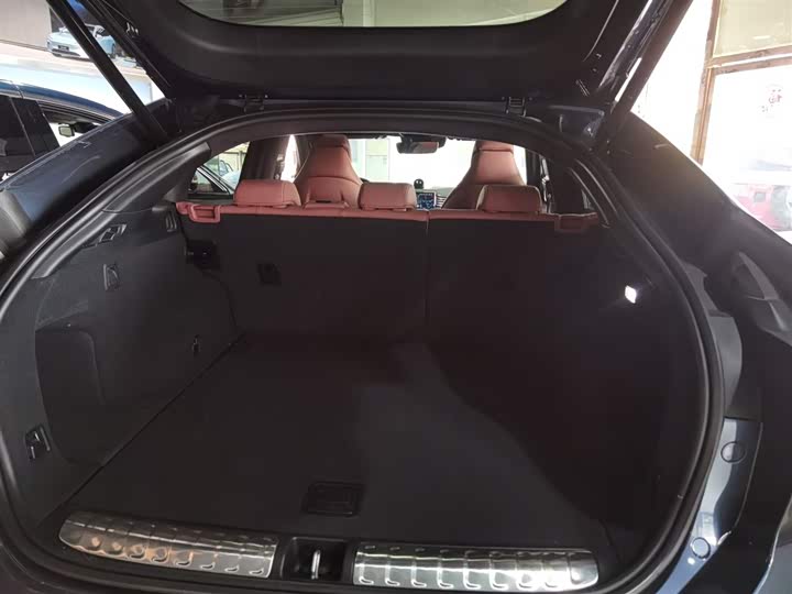 Фото 18 - Nio EC6