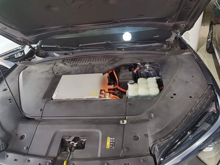 Фото 19 - Nio EC6