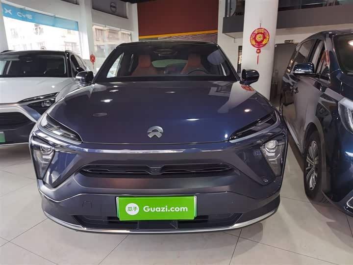 Фото 3 - Nio EC6