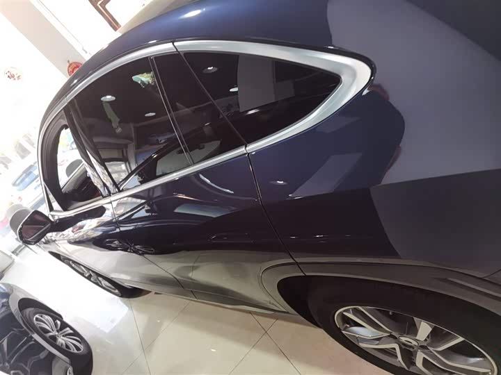 Фото 5 - Nio EC6