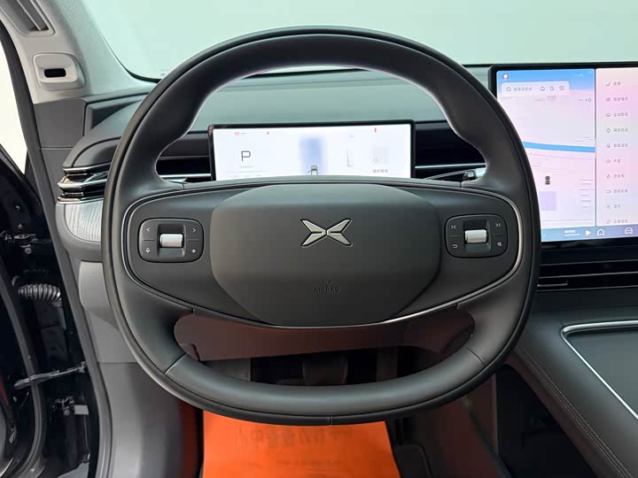 Фото 13 - XPeng G6