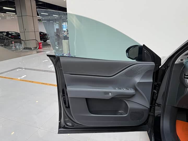 Фото 15 - XPeng G6