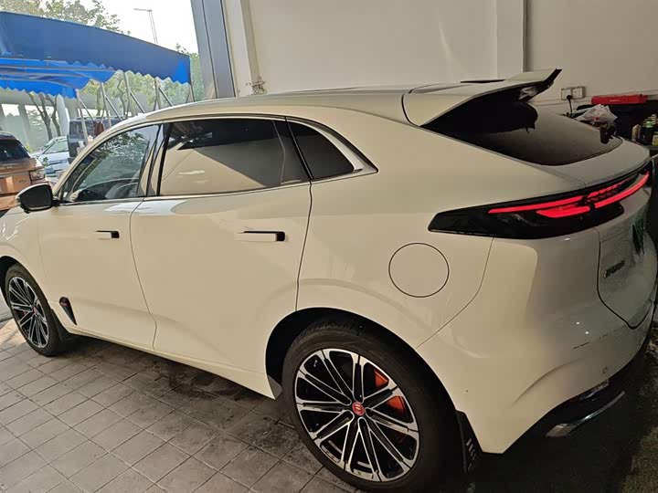 Фото 5 - Changan UNI-K Hybrid