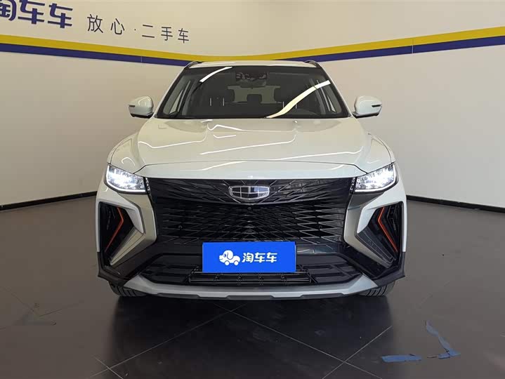 Фото 2 - Geely Atlas