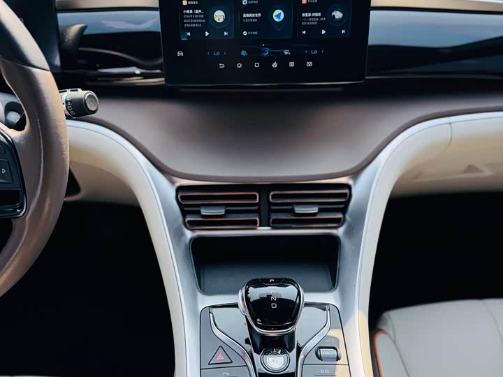 Фото 13 - BYD Song Pro Hybrid