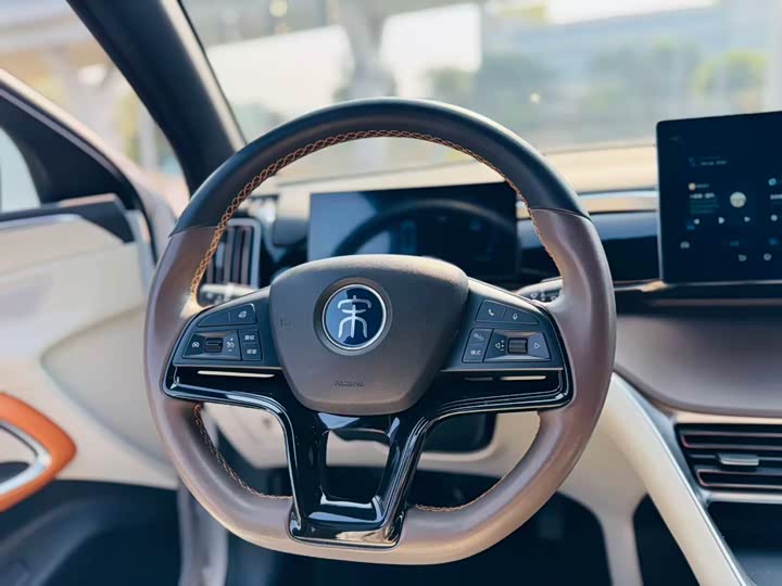 Фото 17 - BYD Song Pro Hybrid