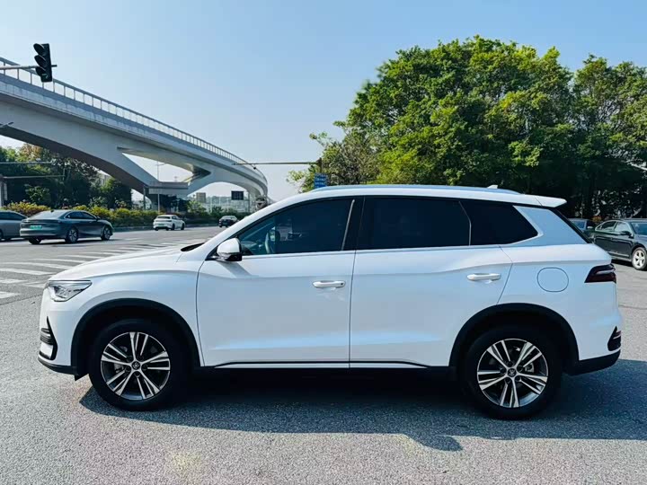 Фото 4 - BYD Song Pro Hybrid