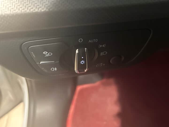 Фото 14 - Audi Q5L