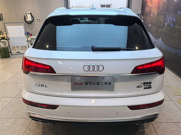 Фото 5 - Audi Q5L
