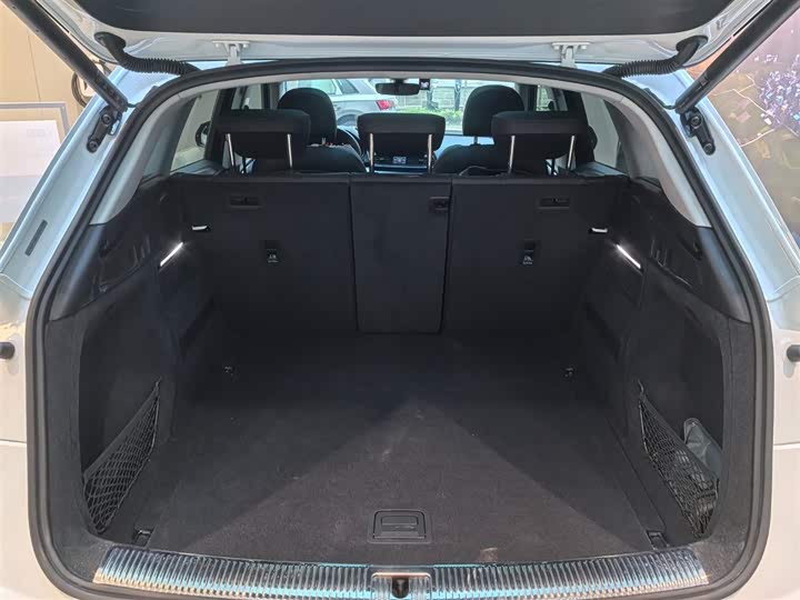 Фото 7 - Audi Q5L