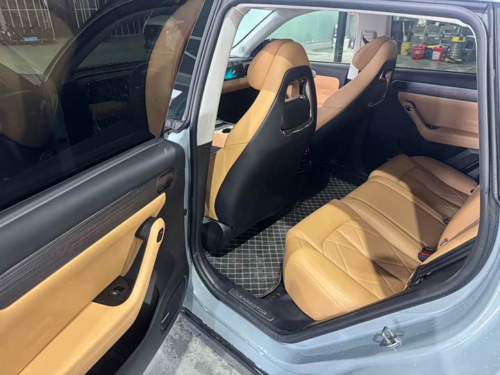 Фото 8 - Leapmotor C11