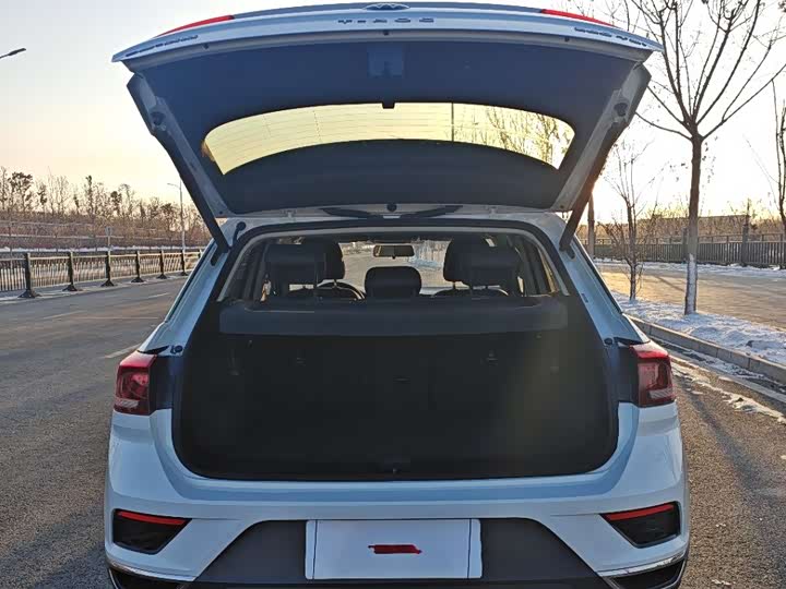 Фото 13 - Volkswagen T-Roc