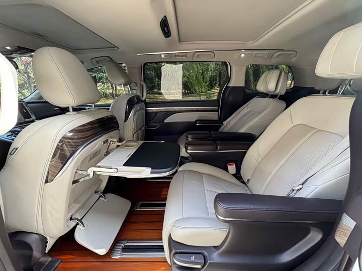 Фото 10 - GAC Trumpchi M8