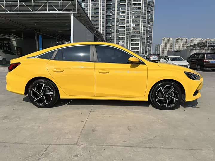 Фото 4 - MG Motor 5